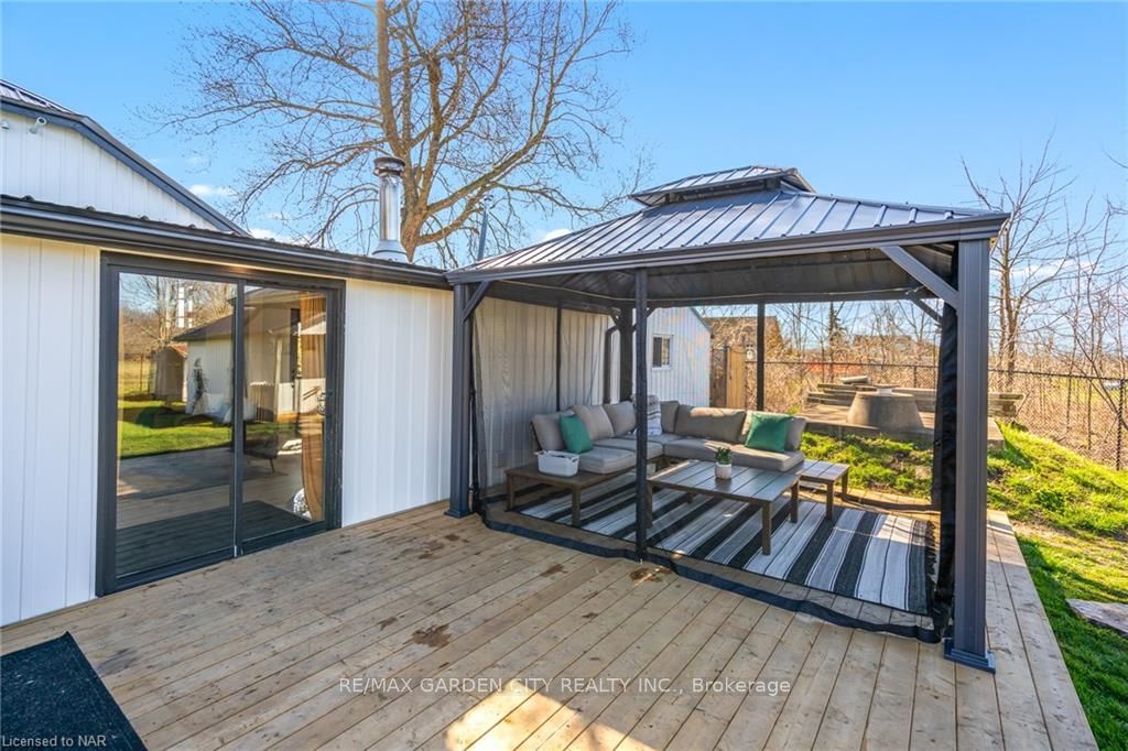 1368 Lorraine Road