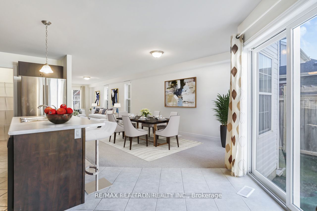 114 Rothwell Gdns