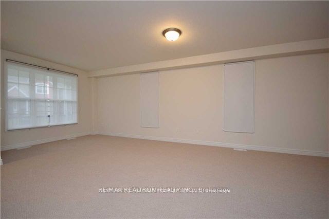 114 Rothwell Gdns