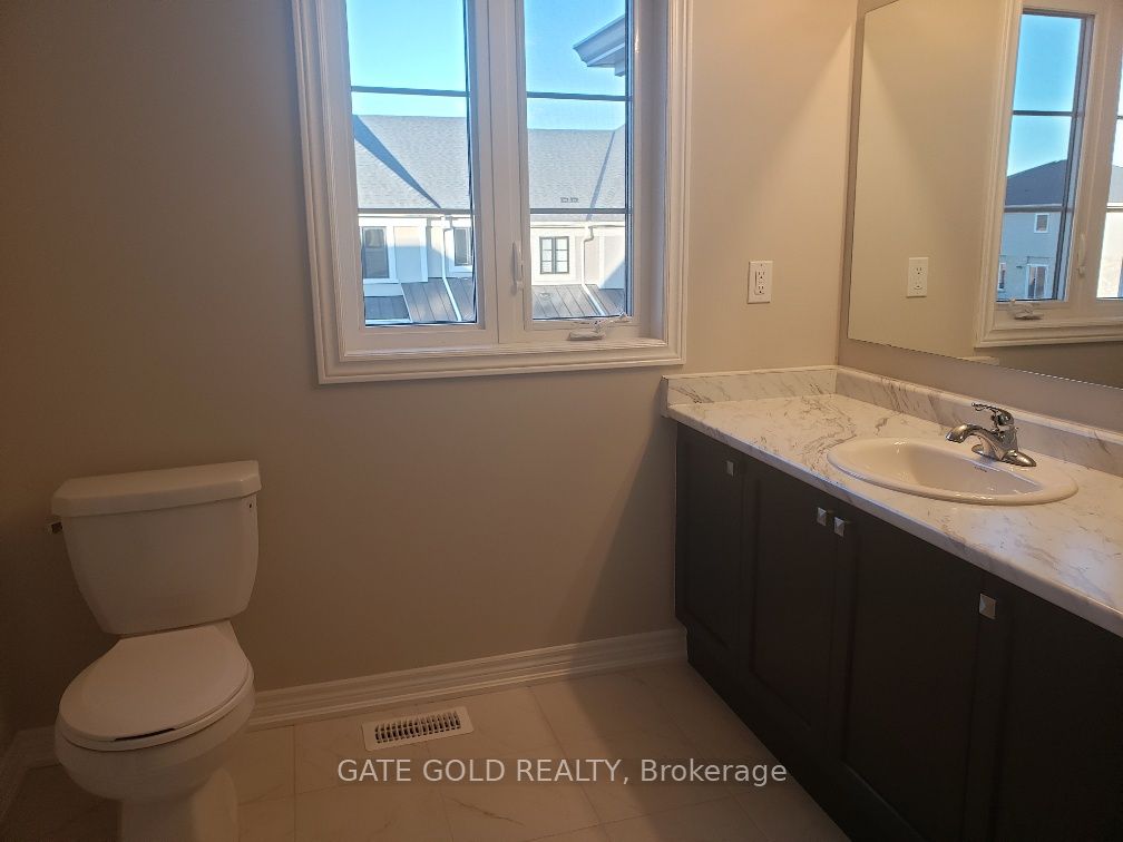 30 Mia Dr, #10