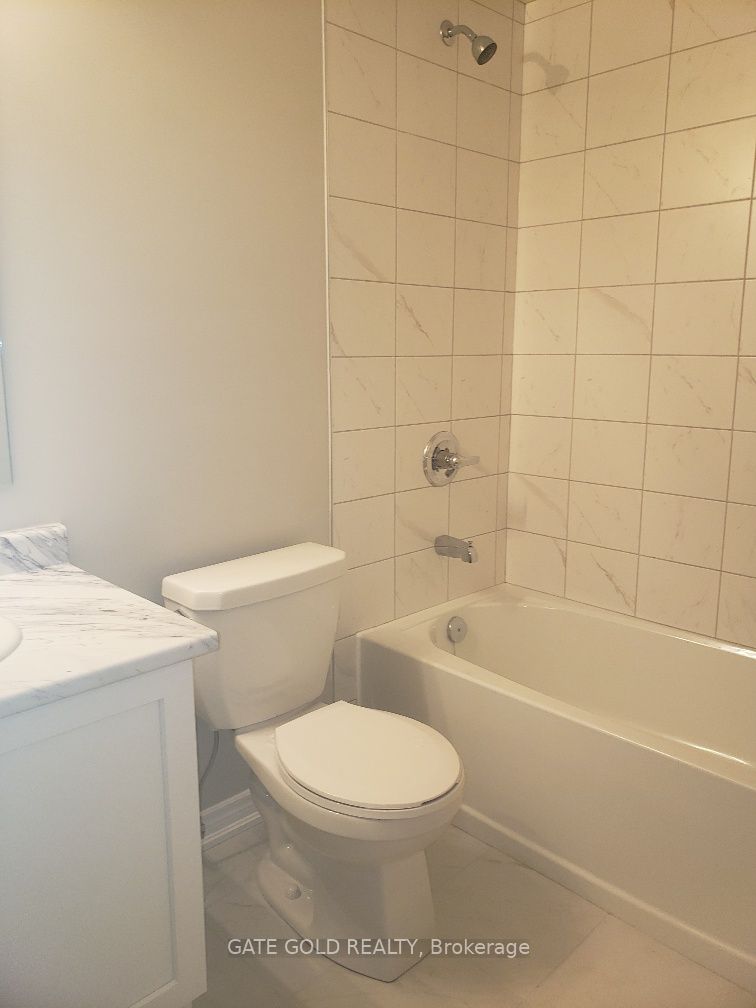 30 Mia Dr, #10