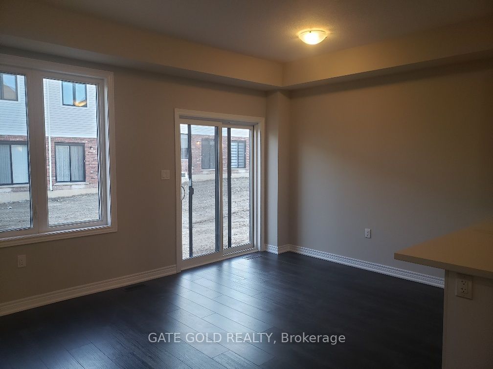 30 Mia Dr, #10