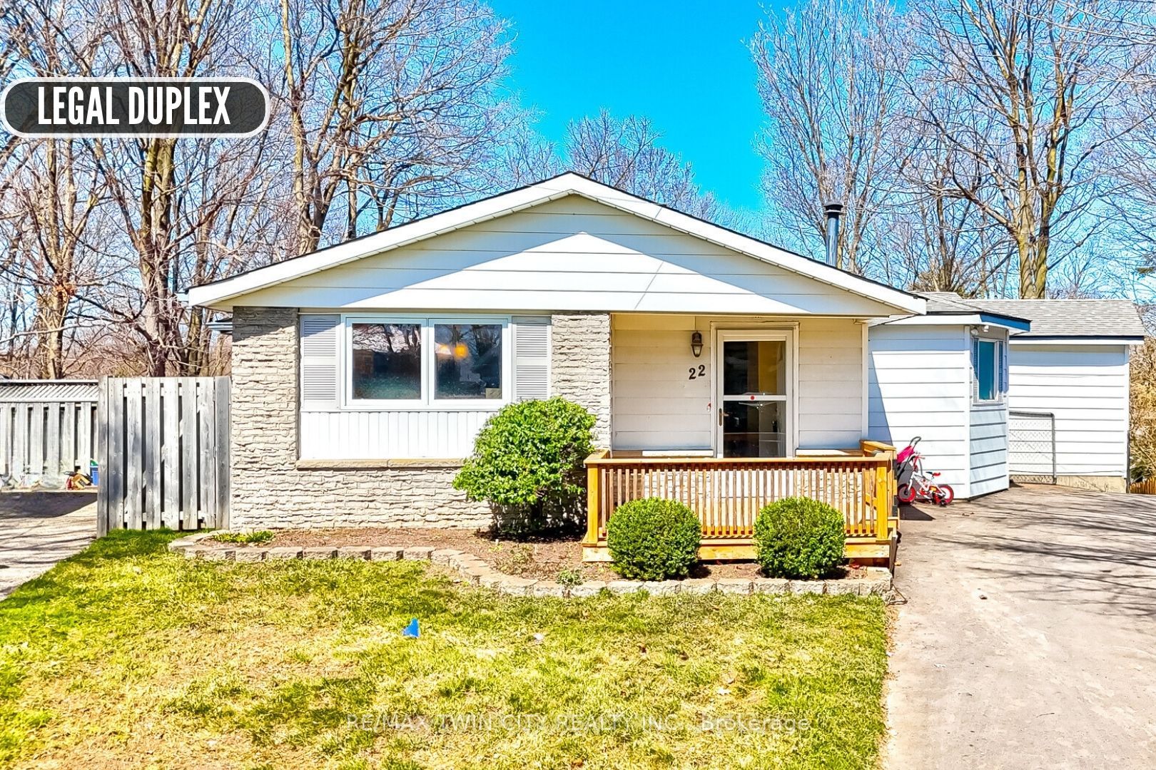 22 Blackhorne Crescent