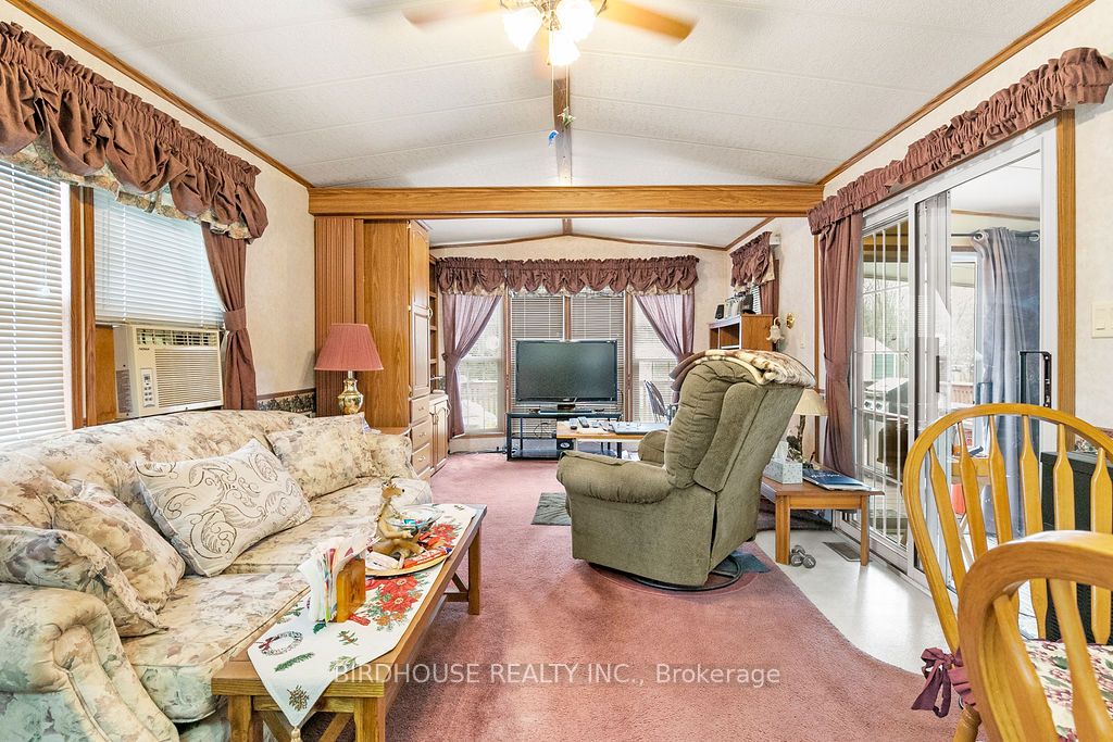 1802 COUNTY ROAD 121, #332