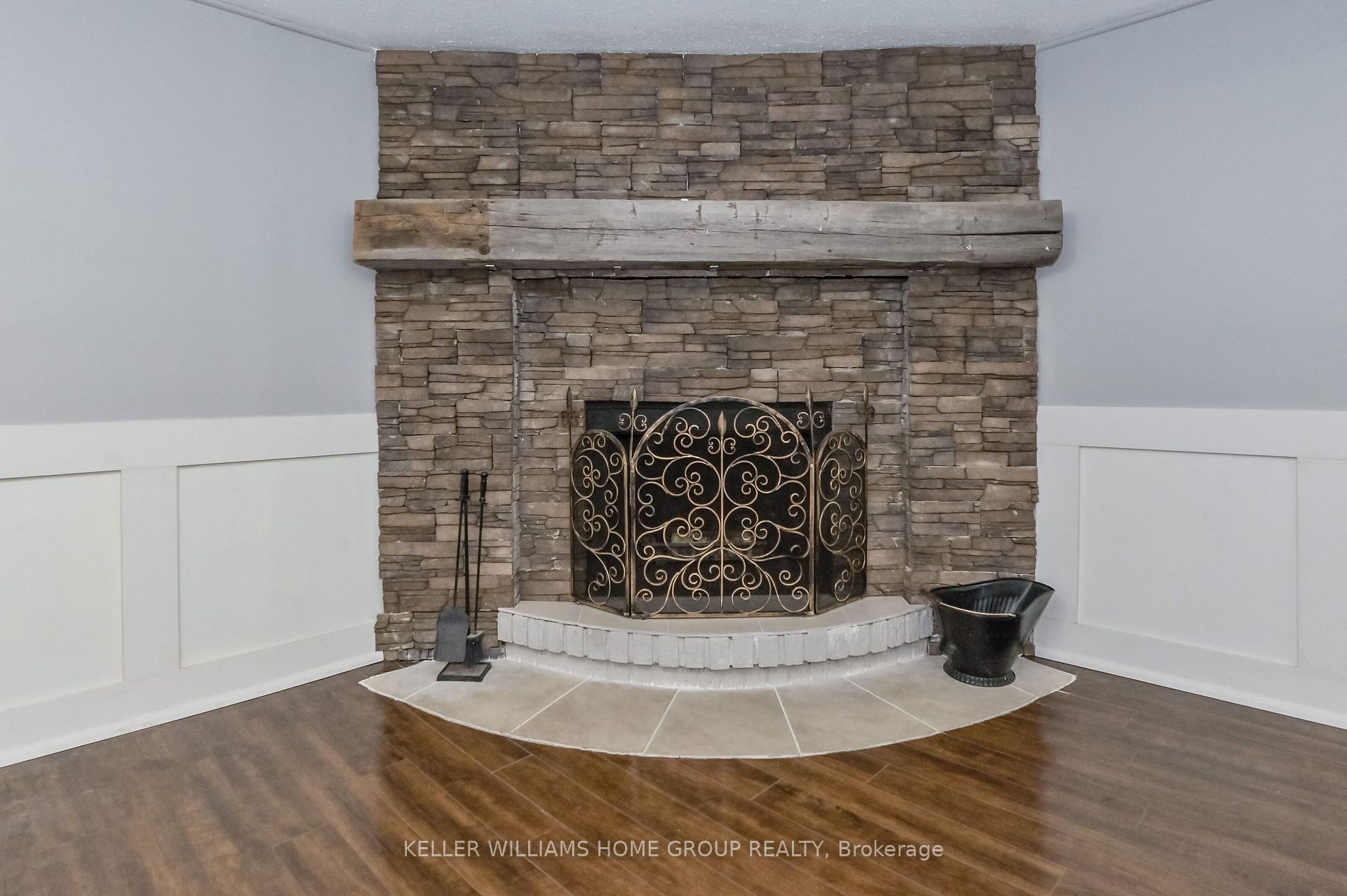 369 West Acres Drive