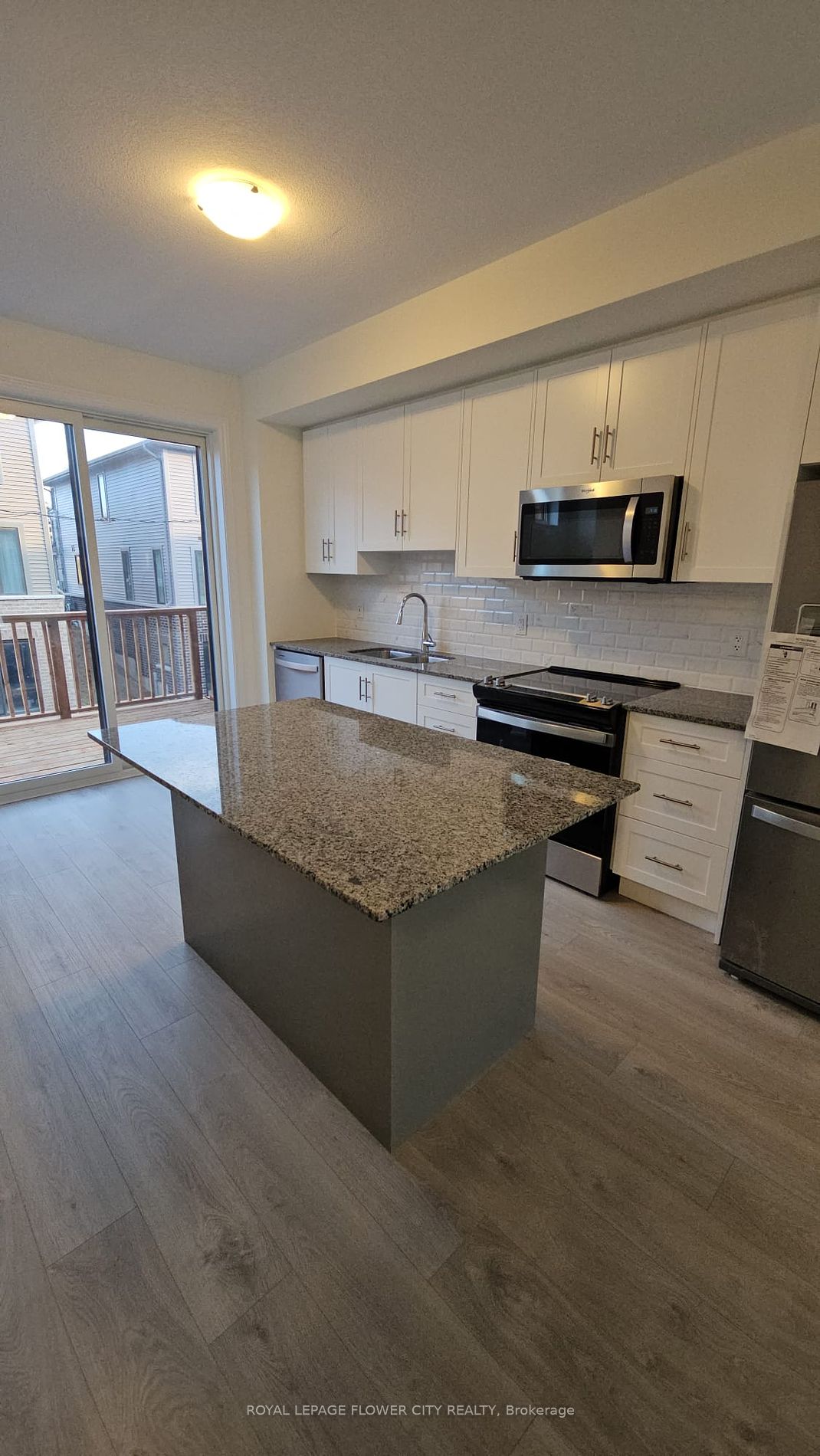 10 Birmingham Dr, #106