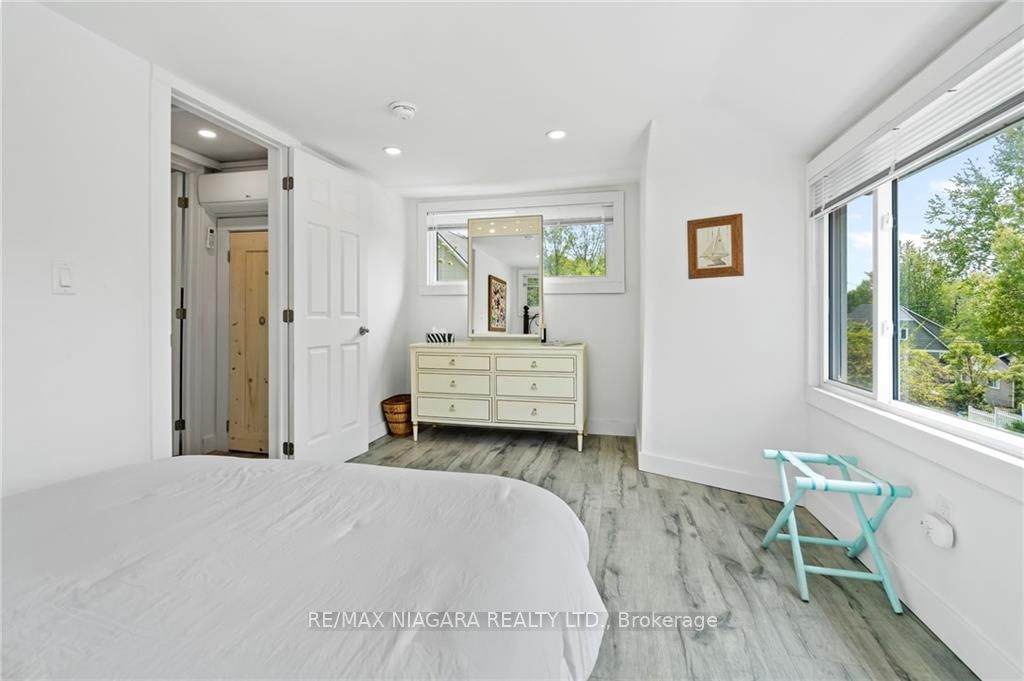 377 Cambridge Road W