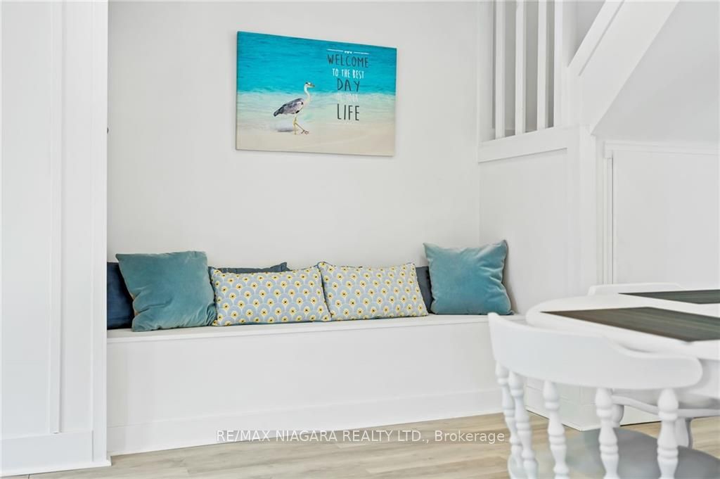 377 Cambridge Road W