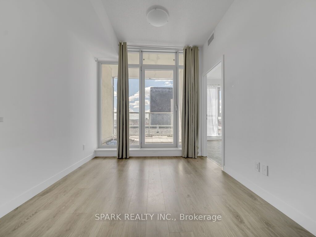 60 Frederick Street, #712