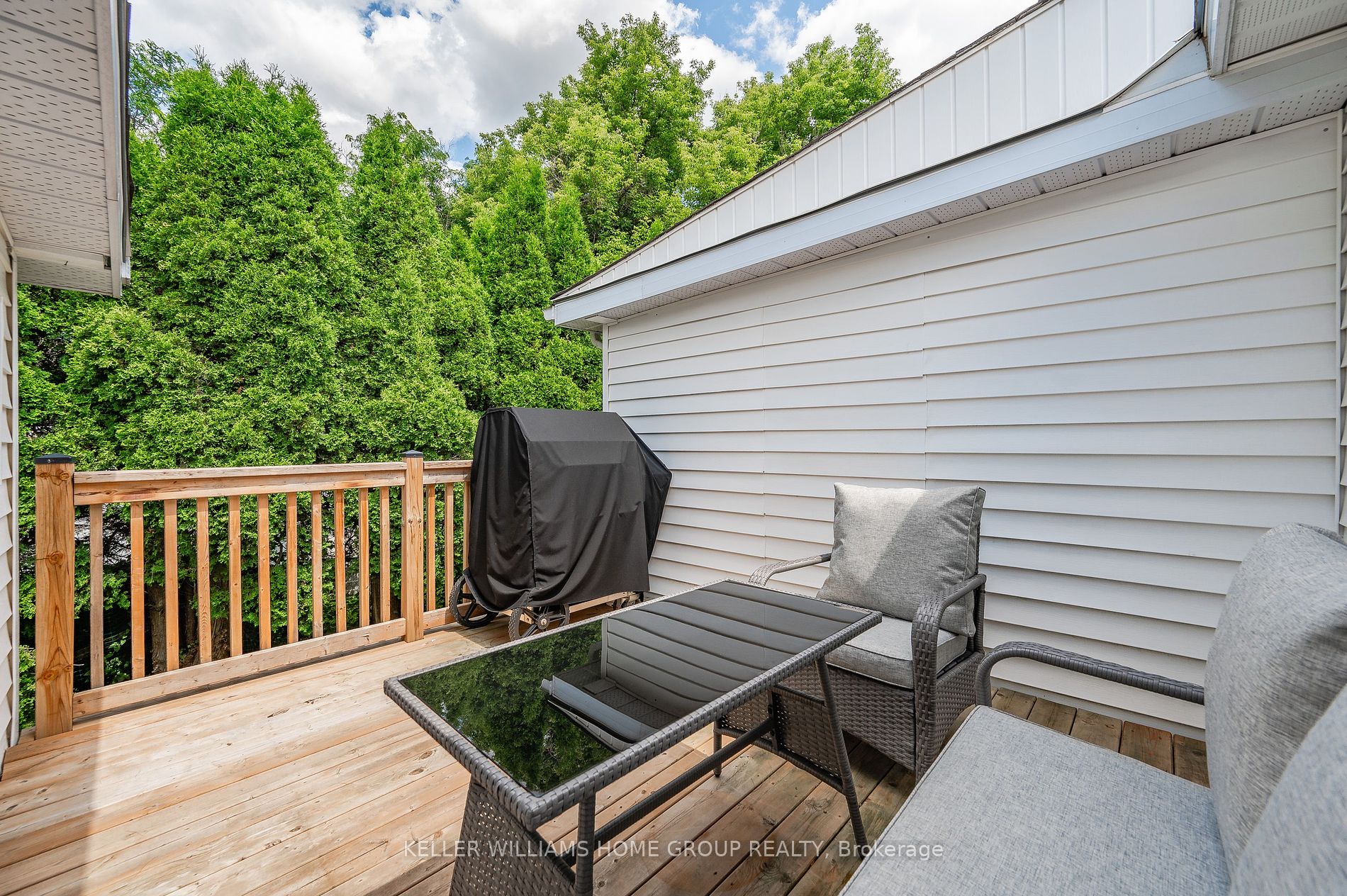 9 Cedar Lane