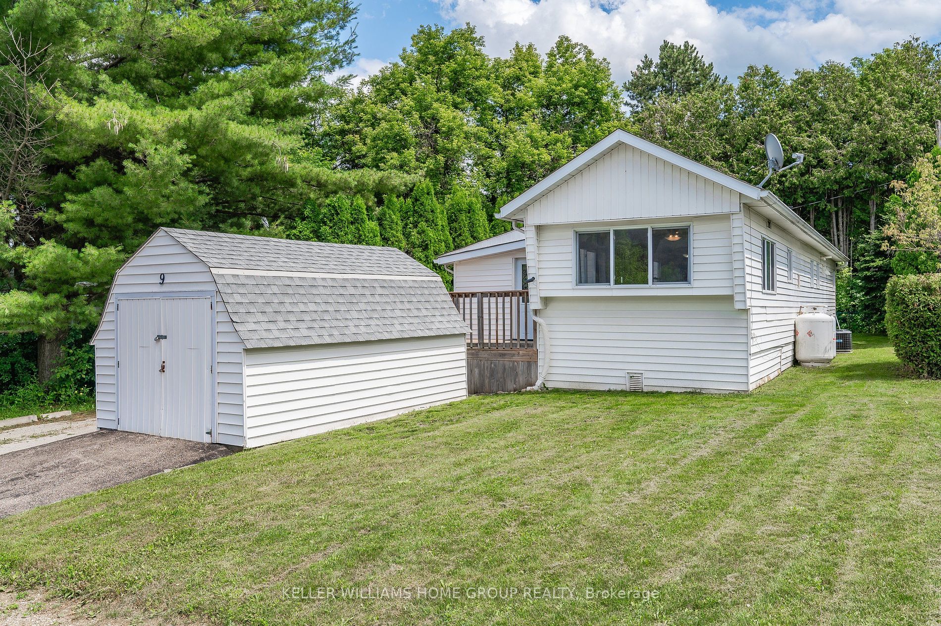 9 Cedar Lane