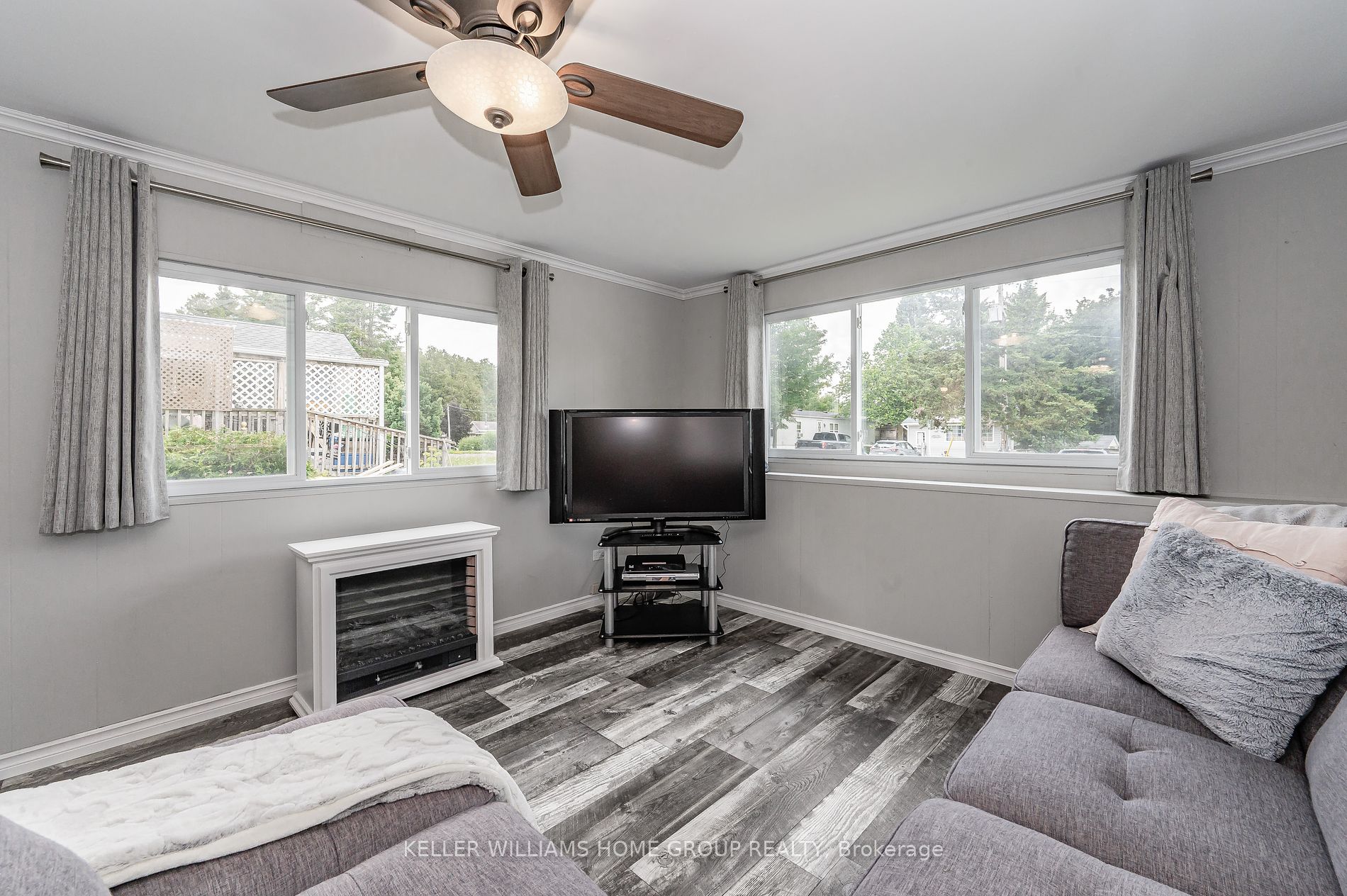9 Cedar Lane