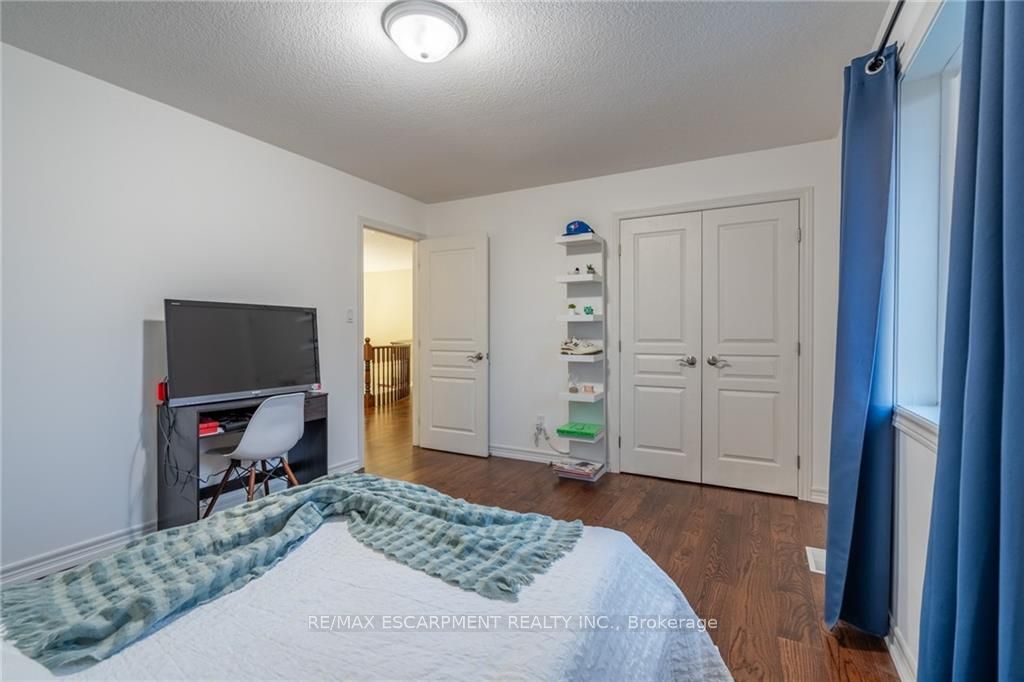 152 Central Ave