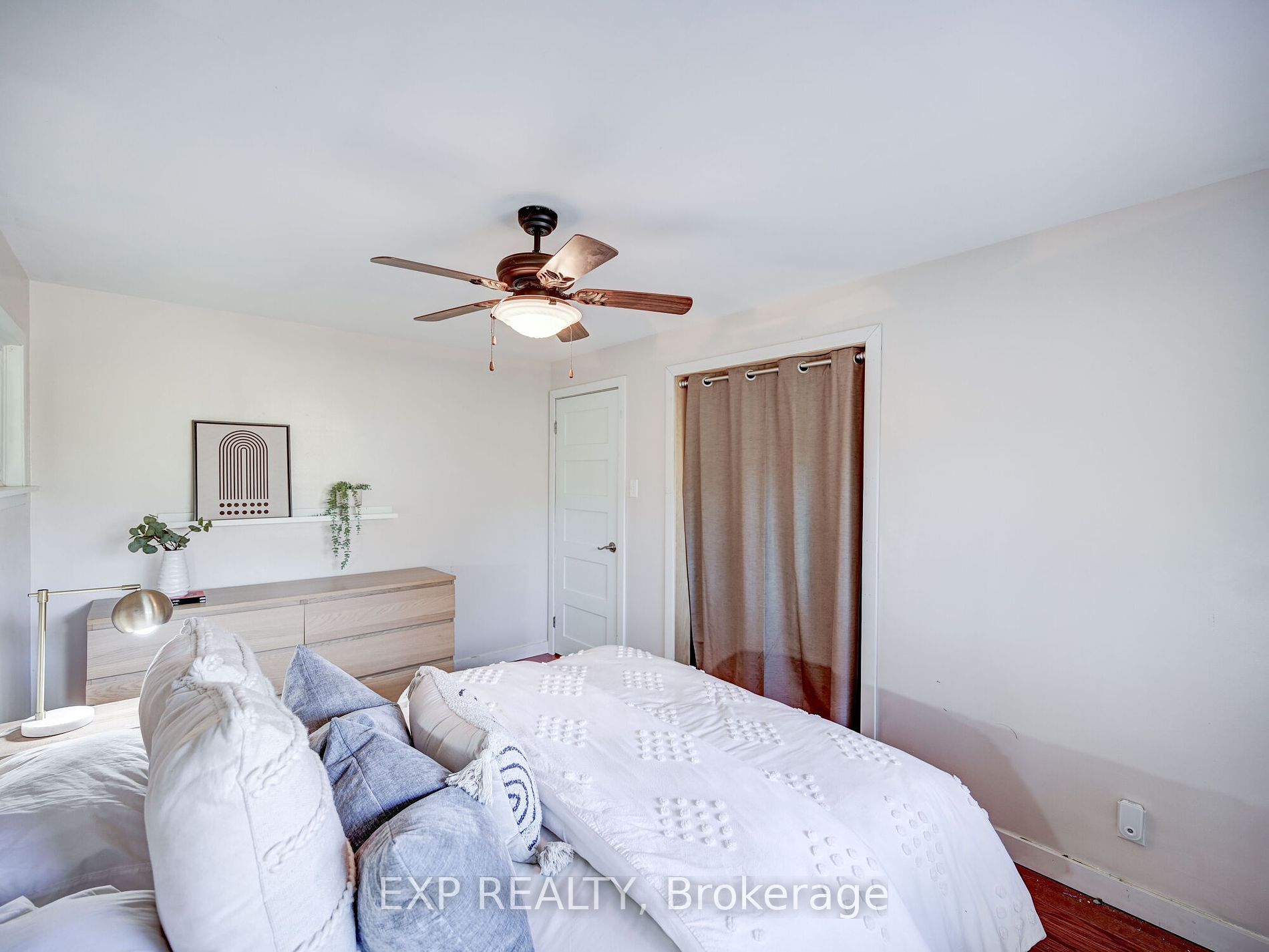 3 Dundana Ave