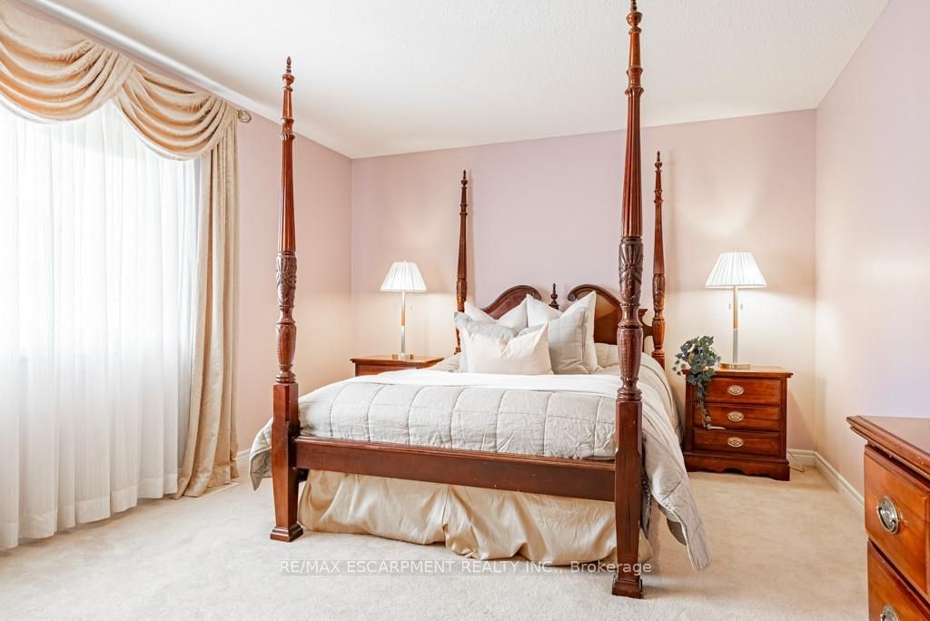 135 Theodore Dr