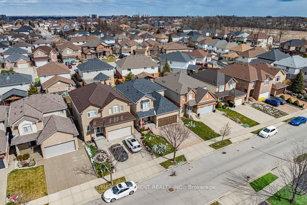 135 Theodore Dr