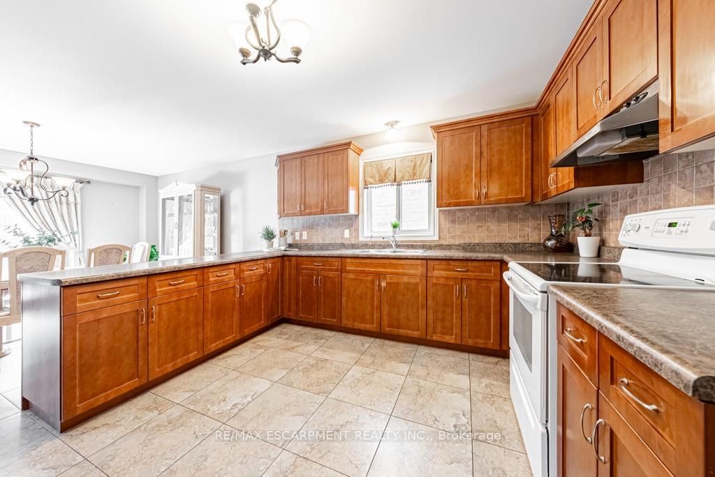 135 Theodore Dr