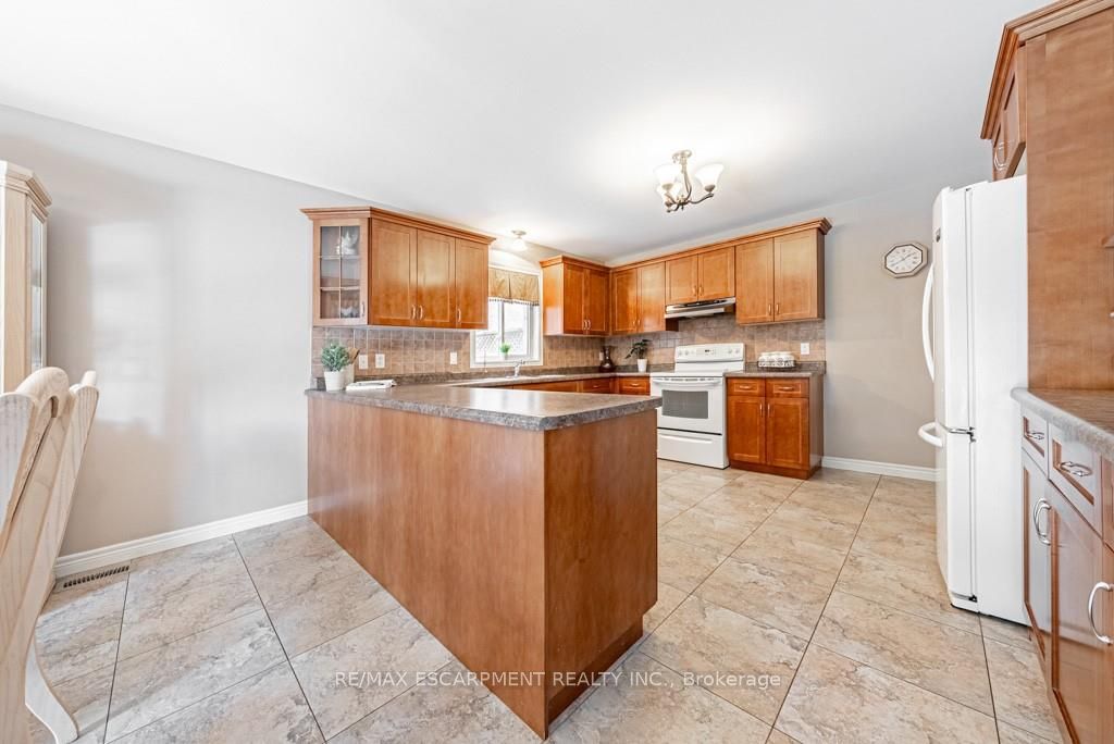 135 Theodore Dr