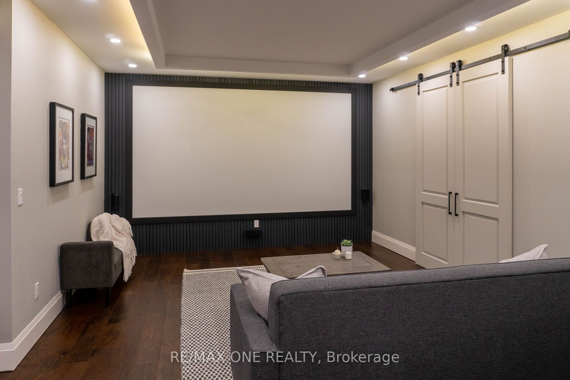 64 Ravina Cres