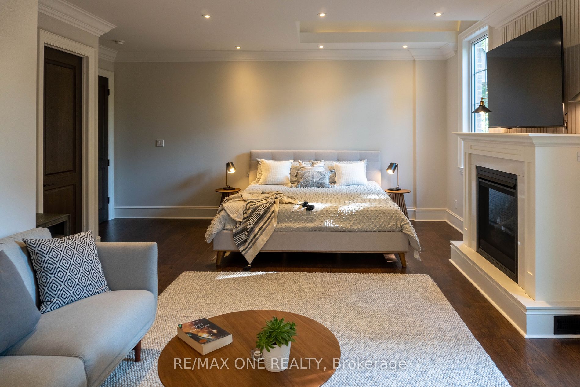 64 Ravina Cres