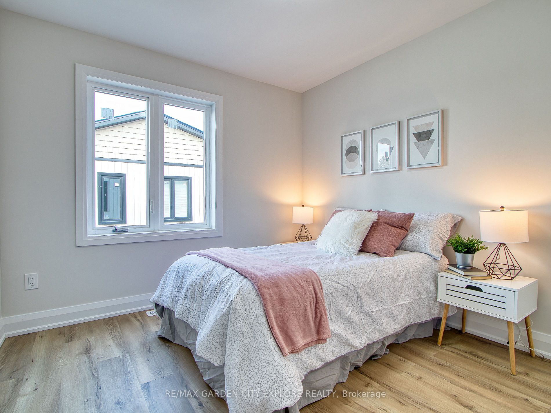 13 Valley Rd, #3-Upper