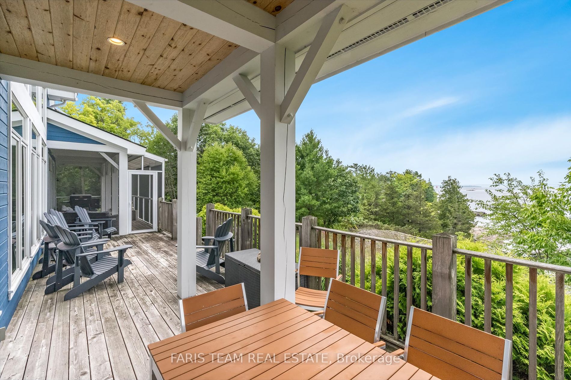 220 Kamenni Bay Road