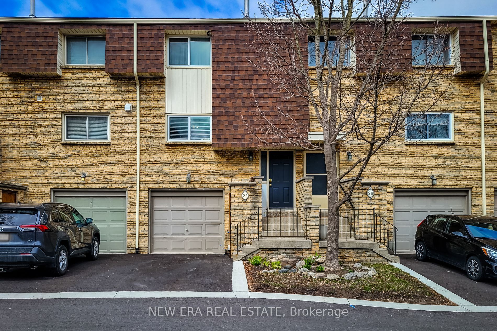 27 Melanie Cres, #27