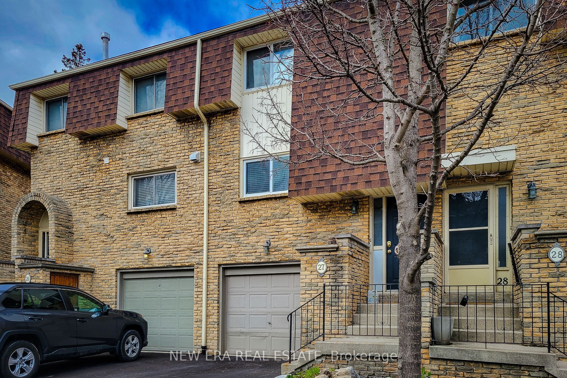 27 Melanie Cres, #27