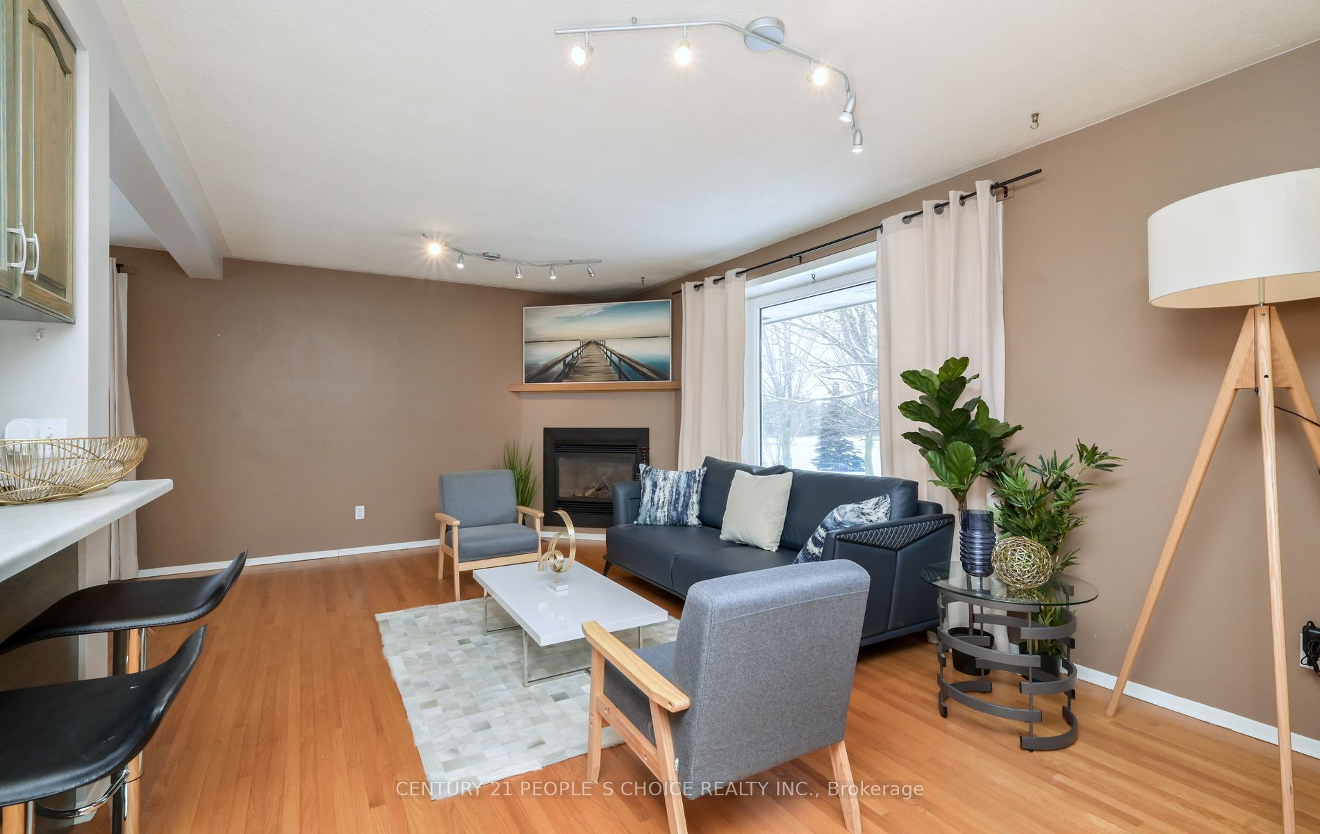 394073 County Road 12 Road