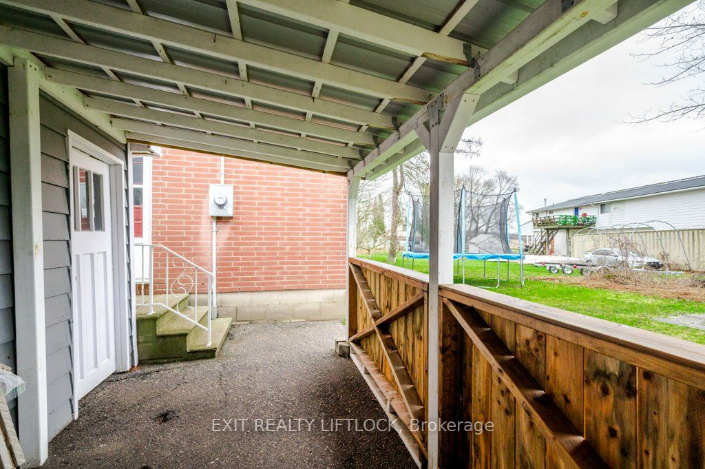 2661 Maple Grove Road