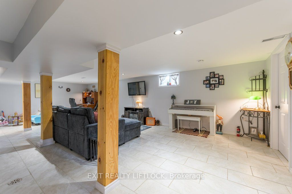 2661 Maple Grove Road