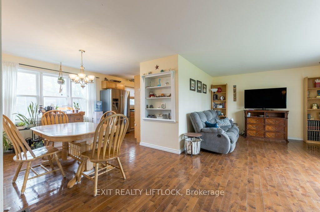 2661 Maple Grove Road