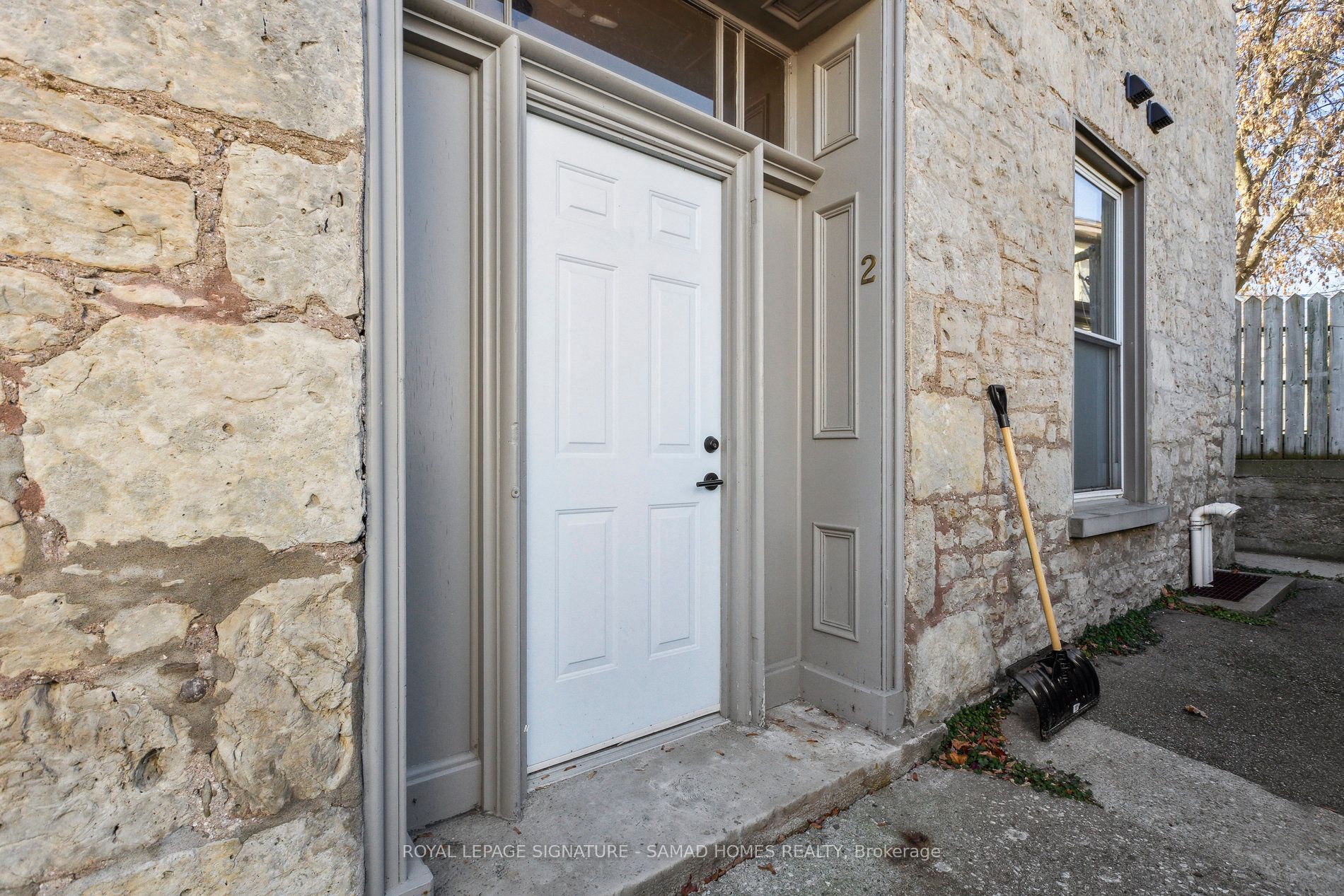 16 Ramore St