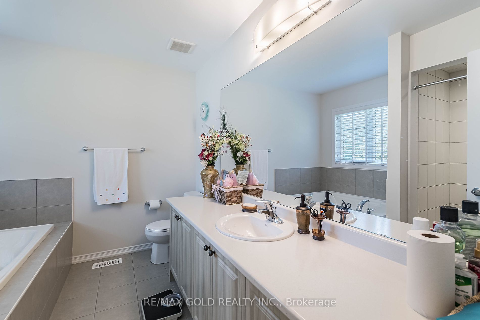7616 Tupelo Cres, #On