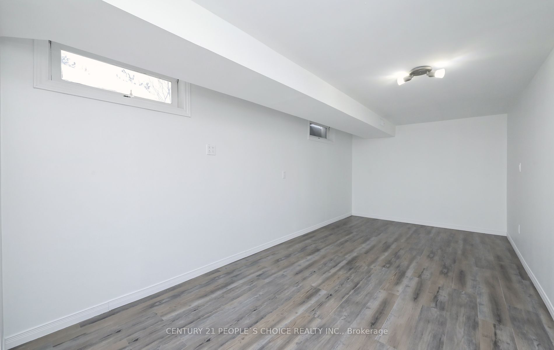394073 County Road 12 Road