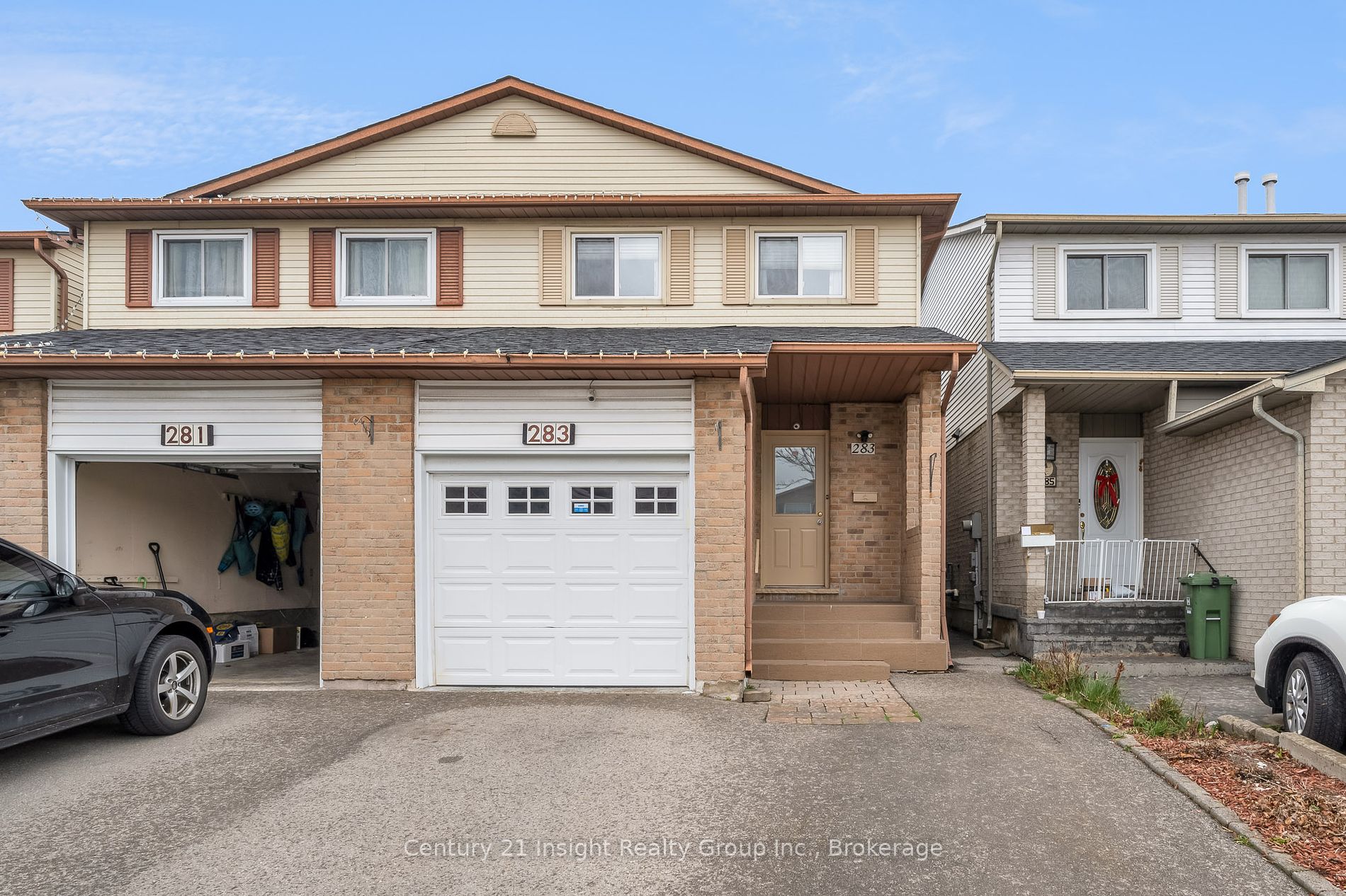 283 Macintosh Dr