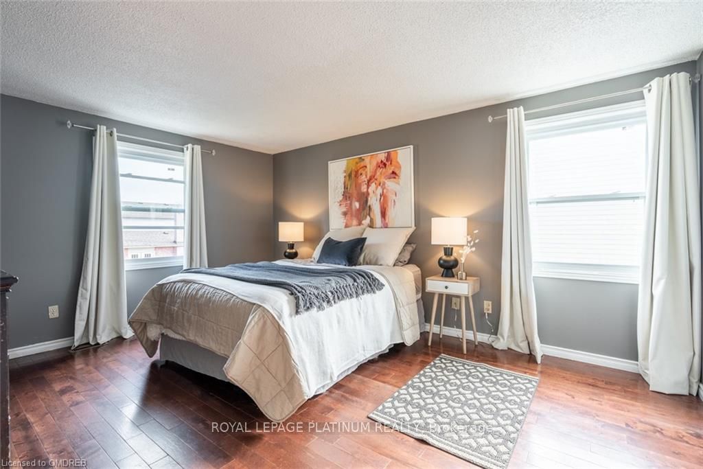 69 Dalton Cres
