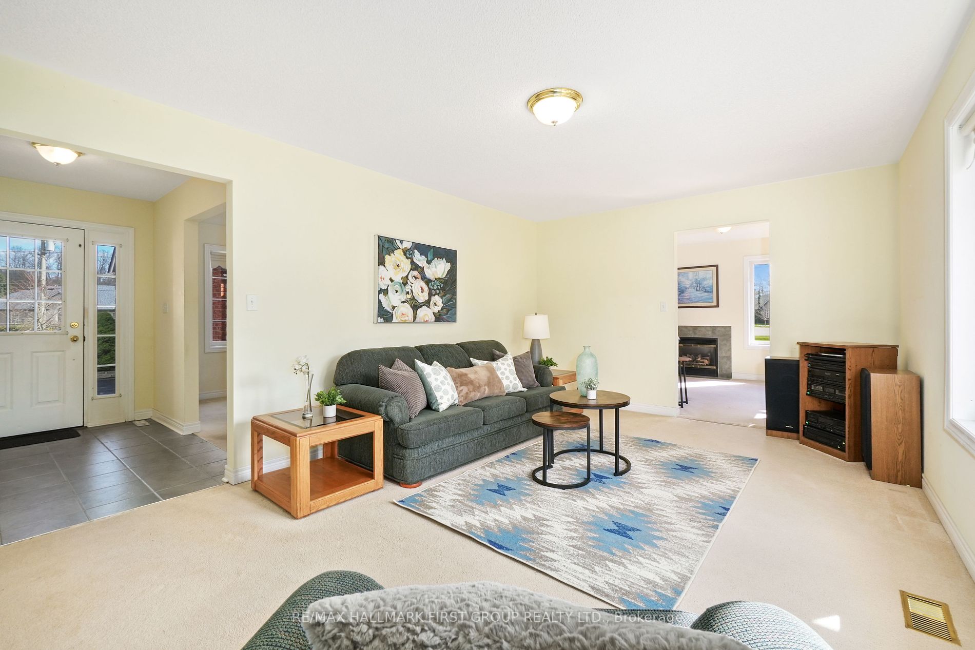 10 Ravine Dr