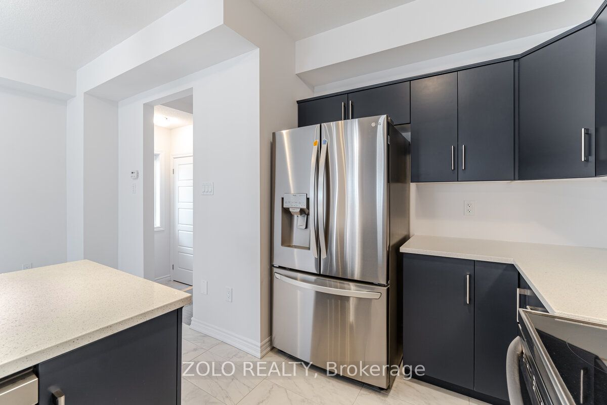 49 Elsegood Dr