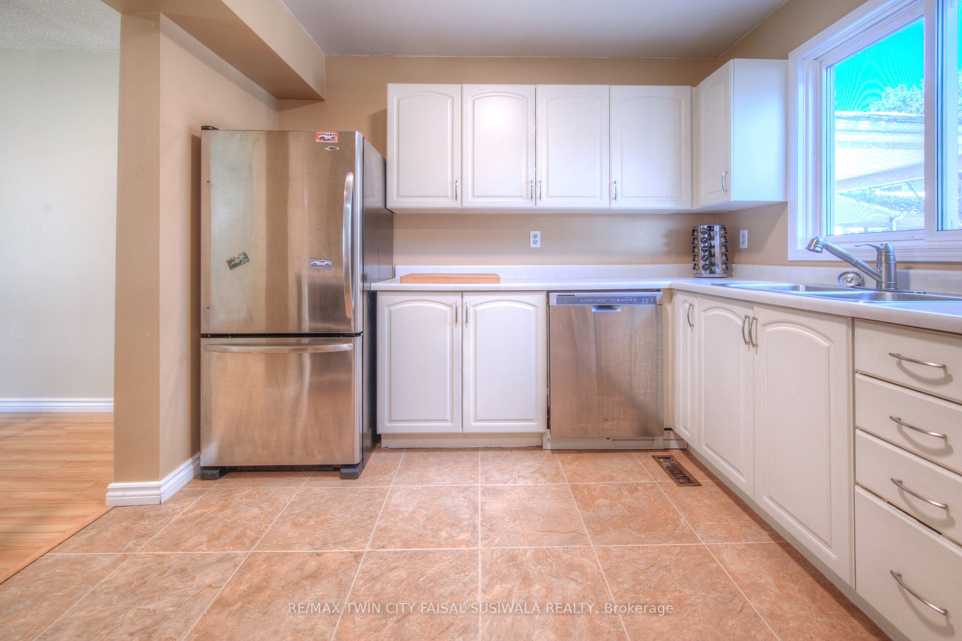 255 Northlake Dr, #11