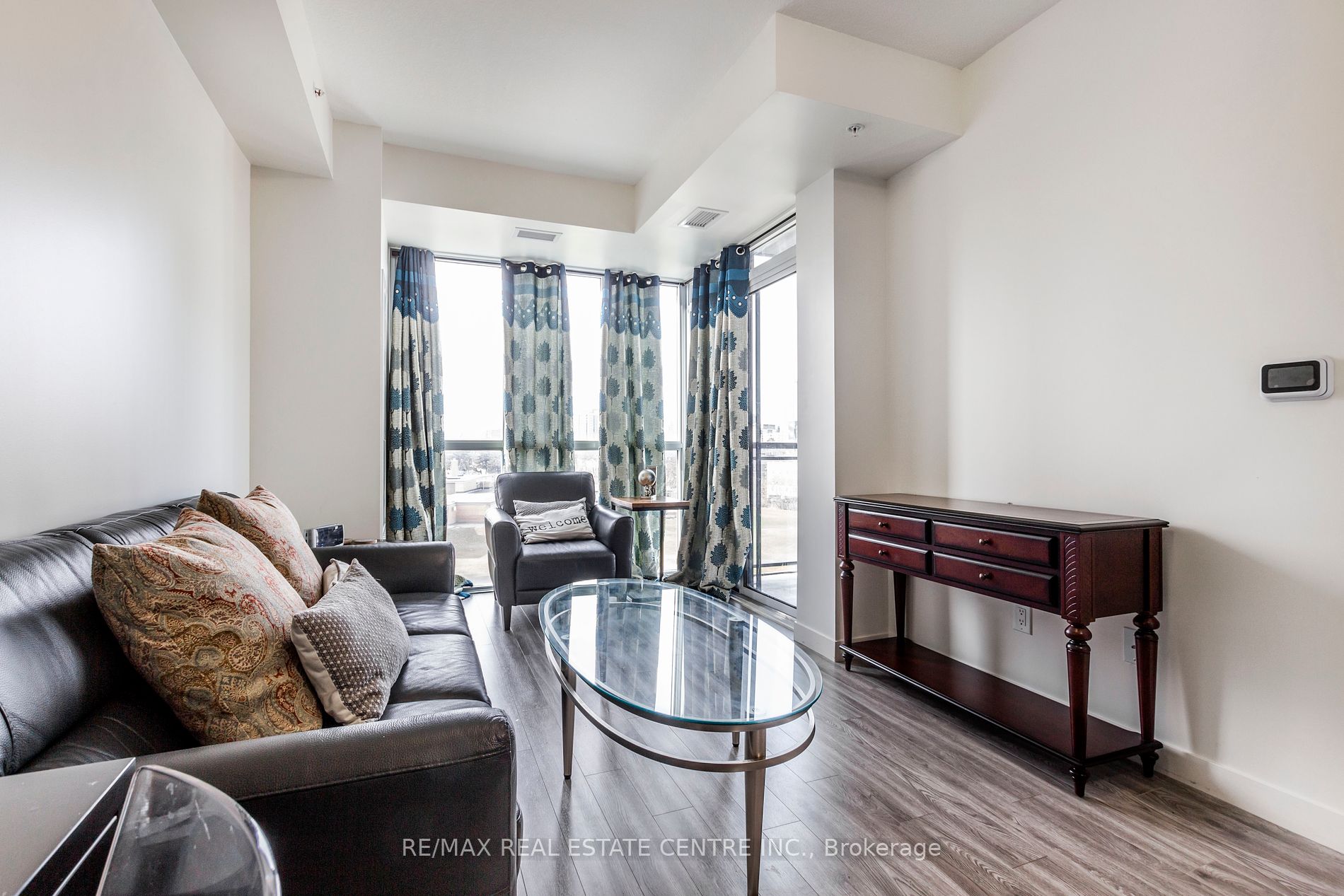 128 King Street N, #708