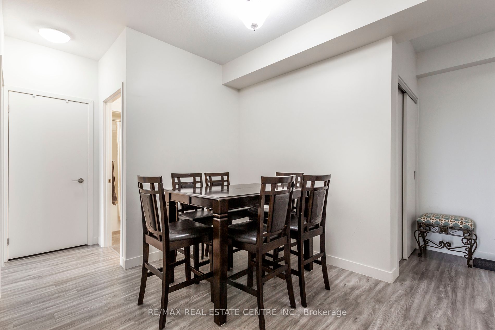 128 King Street N, #708