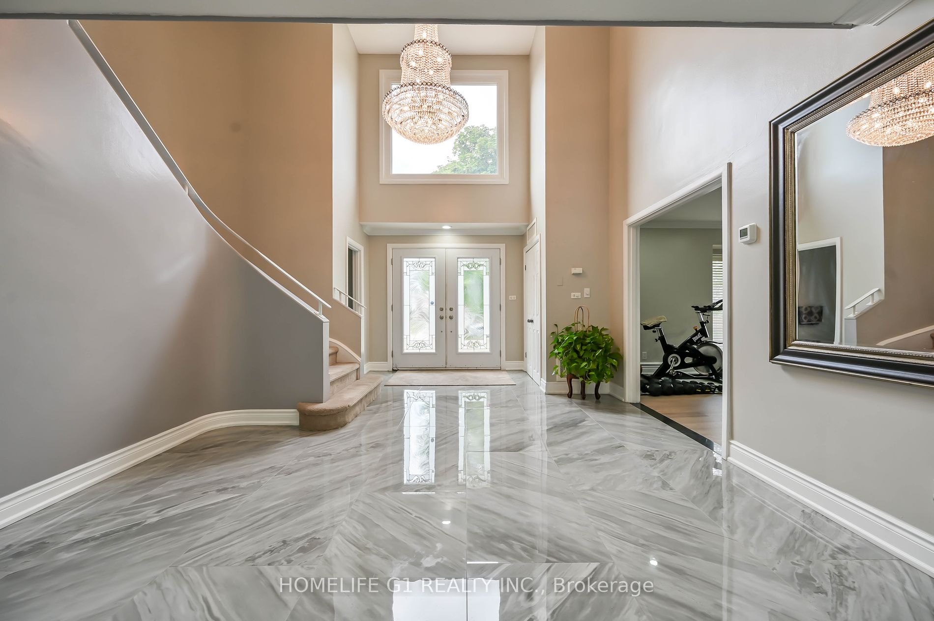 10 Douglas Pl