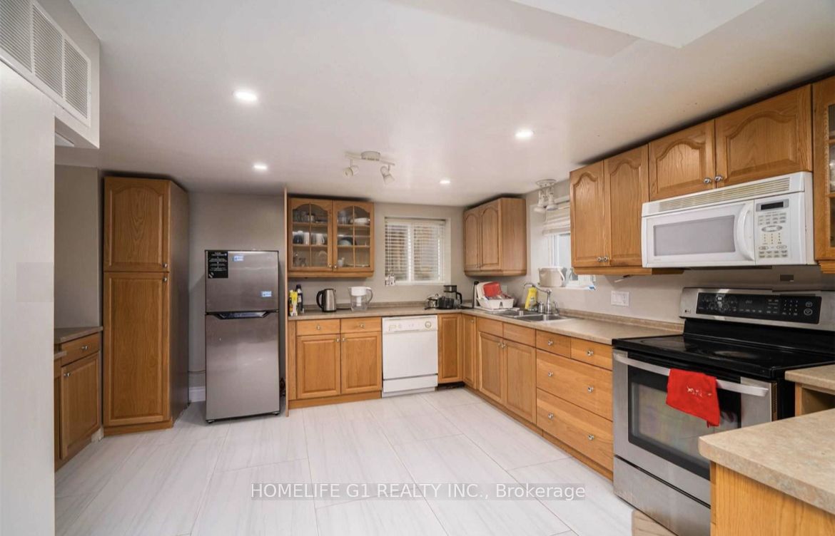 10 Douglas Pl