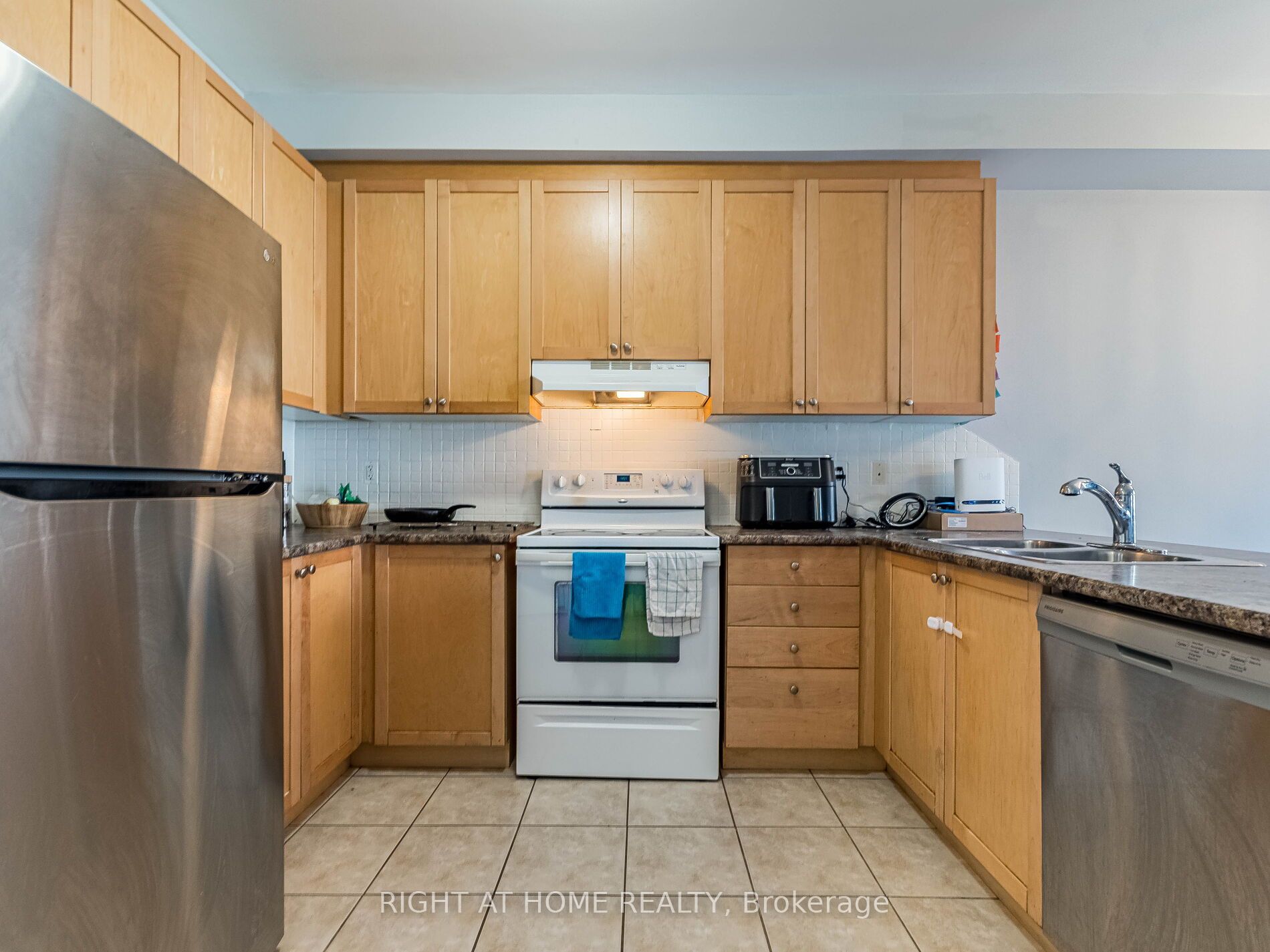 23 Glendarling Crescent