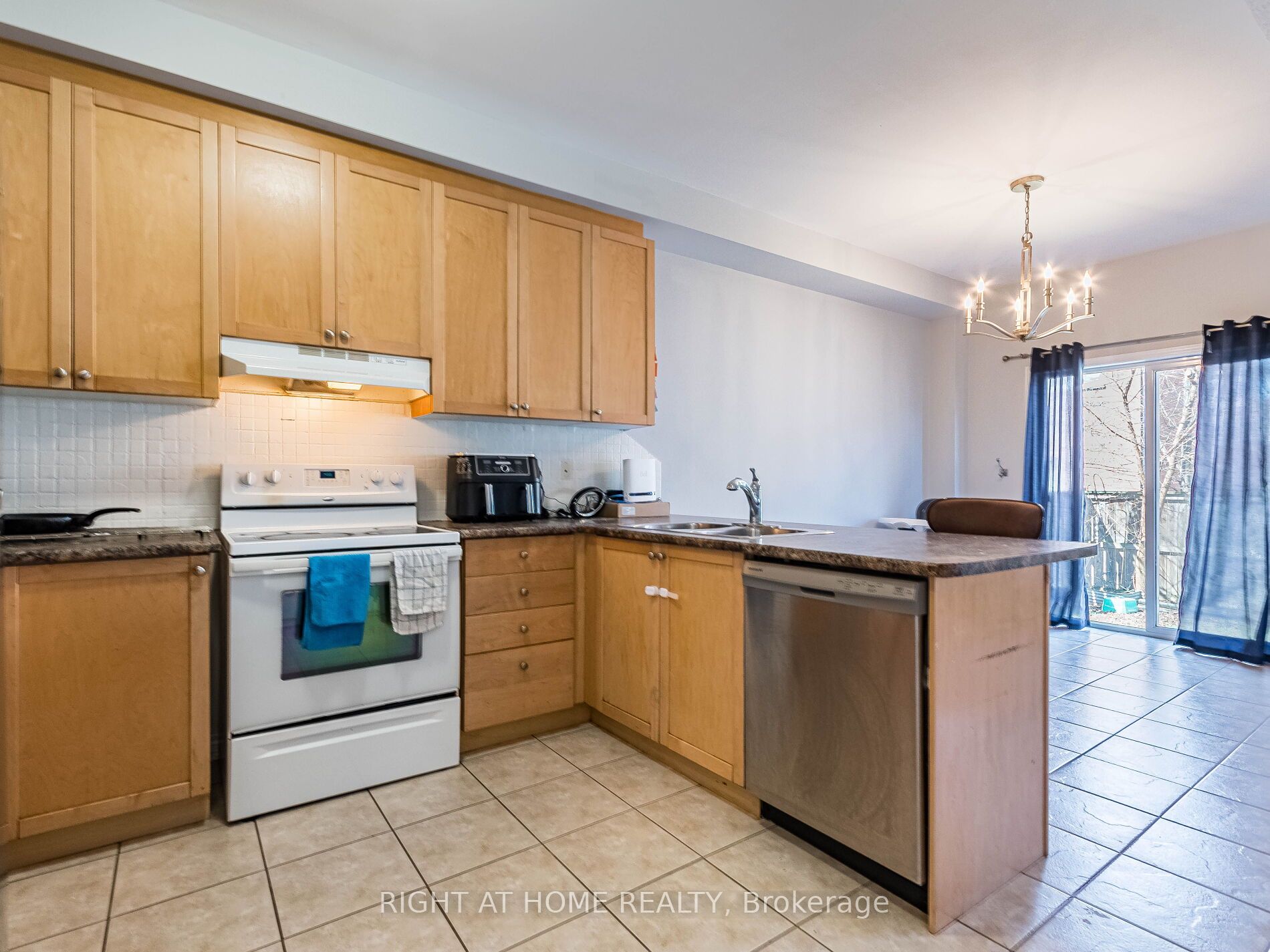 23 Glendarling Crescent