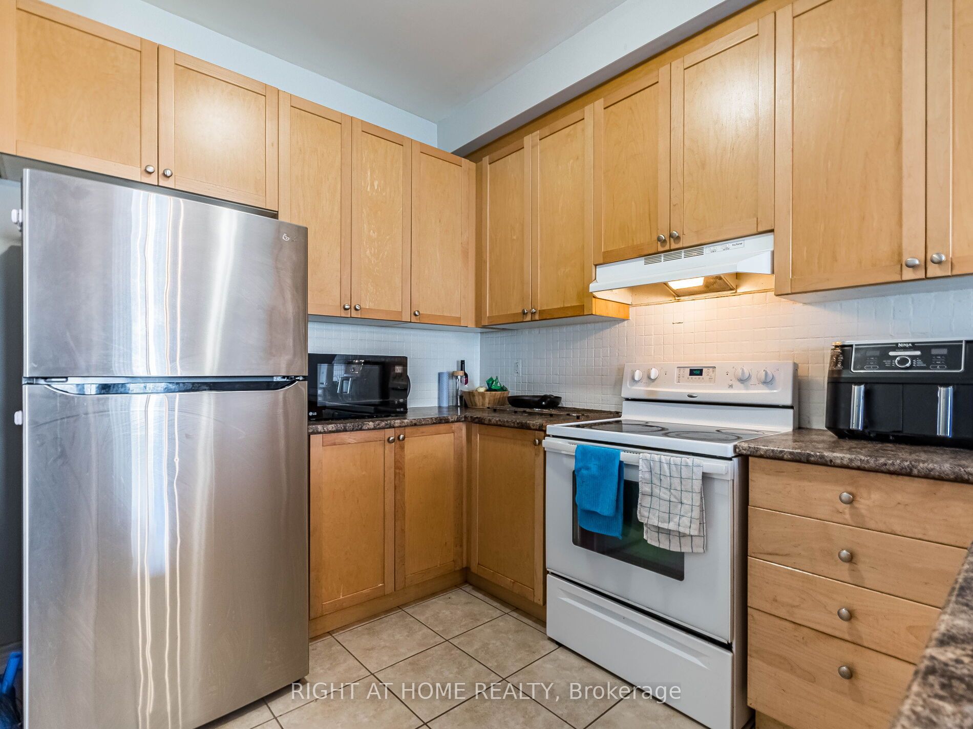 23 Glendarling Crescent