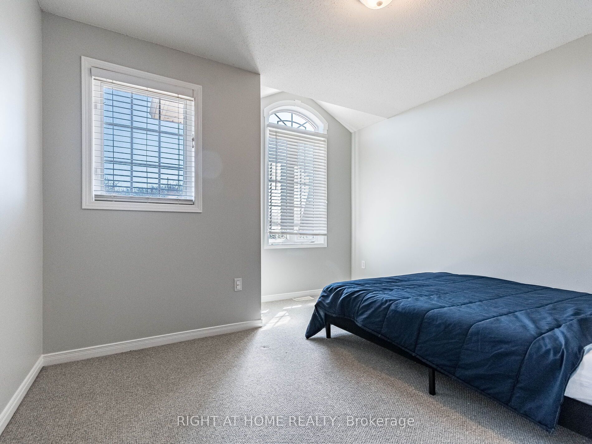 23 Glendarling Crescent