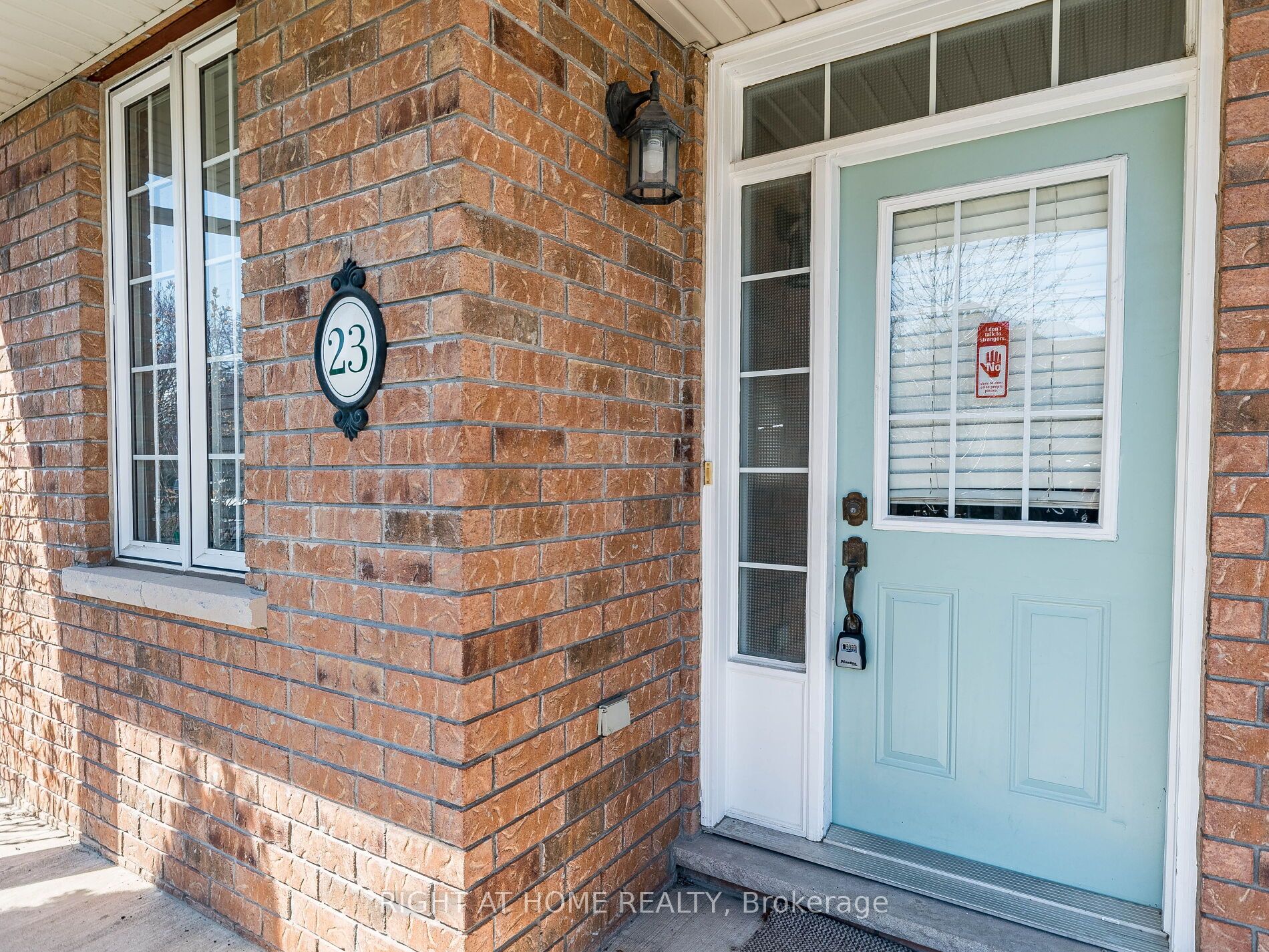 23 Glendarling Crescent