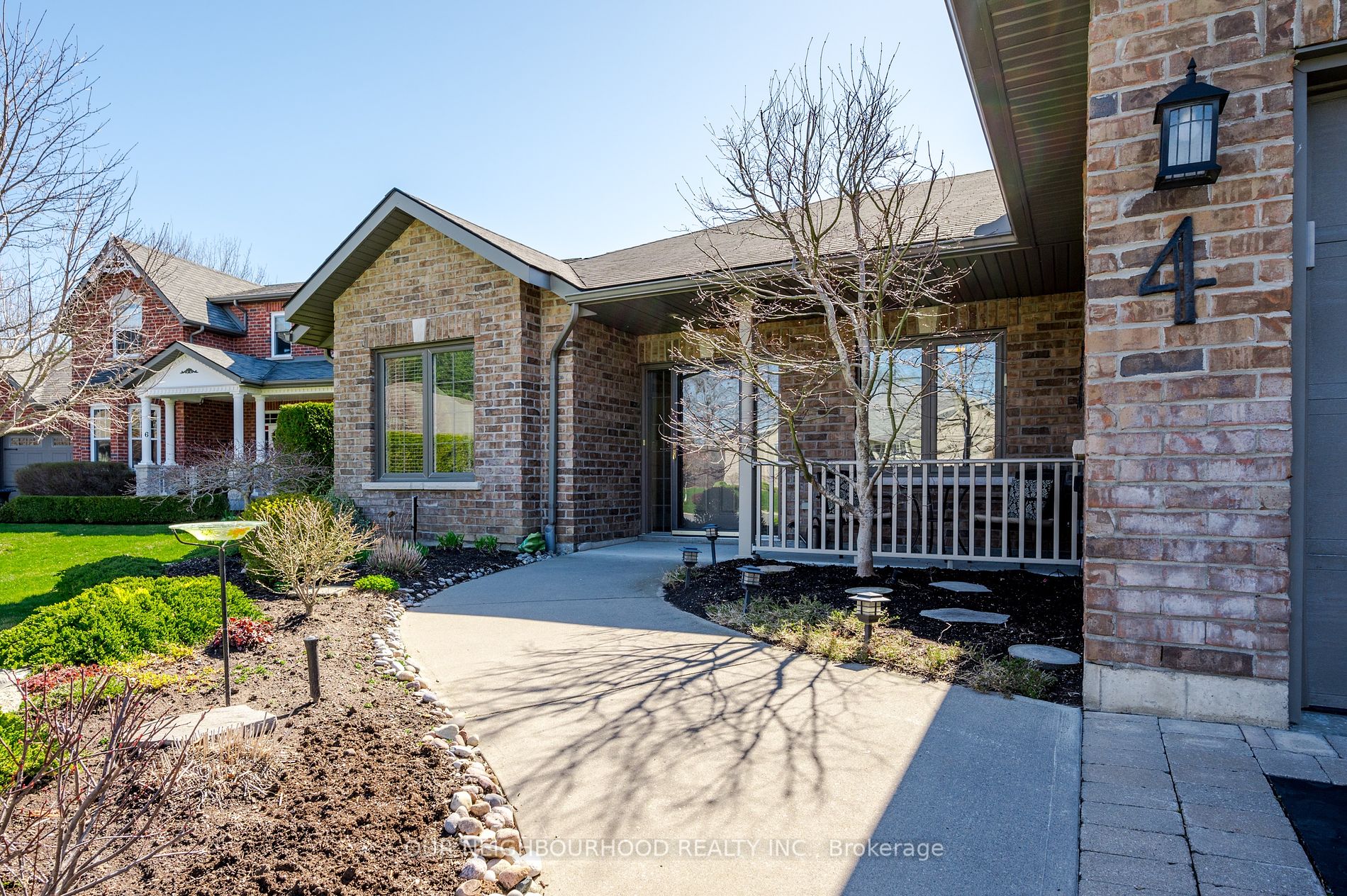 4 Hickory Court